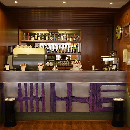 Hotel Salieri Леняго Екстериор снимка