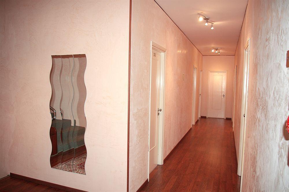 Hotel Salieri Леняго Екстериор снимка